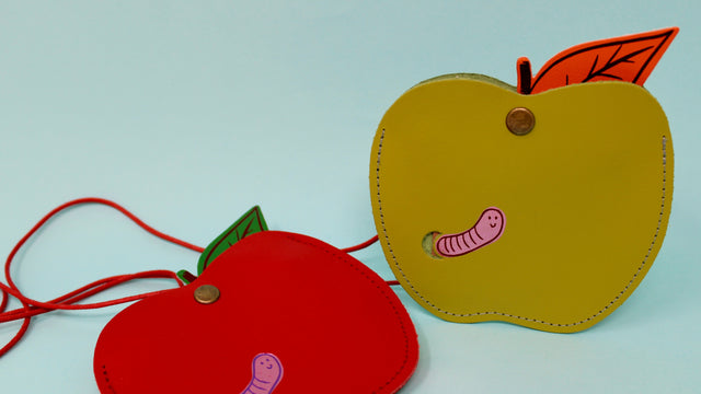 Apple Pocket Purse